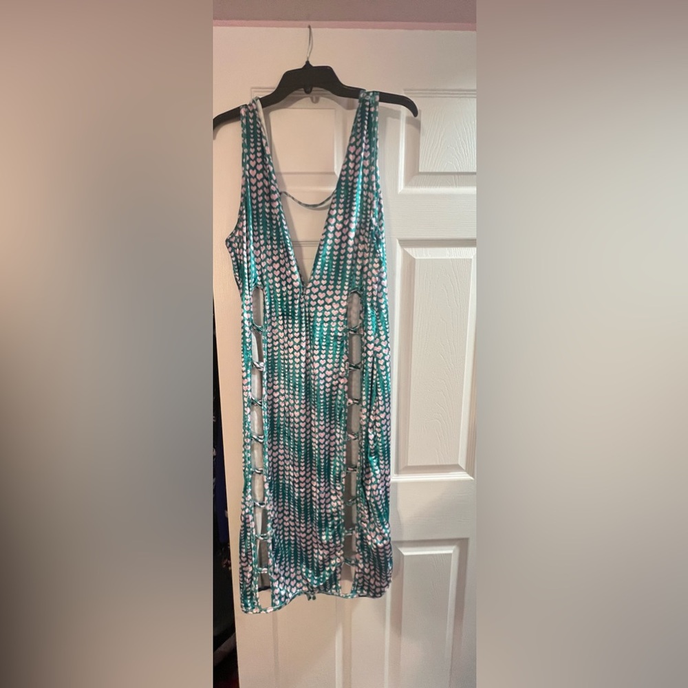 NWT SHEIN Slayr Plus Allover Heart Print Cutout Dress. SIZE 3xl